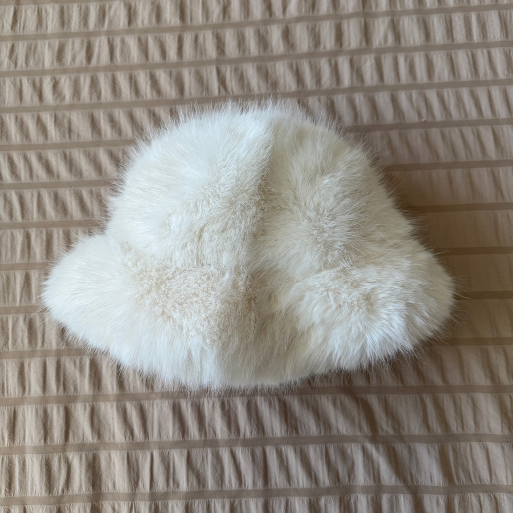 White Faux Fur Bucket Hat
